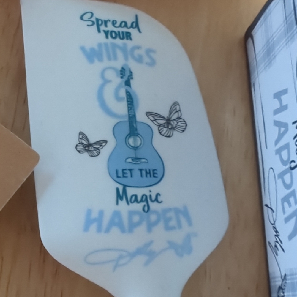 Dolly Parton Butterfly Kitchen Set - Blue - Picture 6 of 7